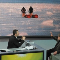 Foto Nicoloro G. 01/01/2012 Milano Trasmissione televisiva su Rai3 " Che tempo che fa " condotta da Fabio Fazio e interamente dedicata al ricordo dello scalatore ed esploratore Walter Bonatti. nella foto Fabio Fazio – Reinhold Messner