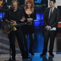 Foto Nicoloro G. 23/01/2012 Milano Trasmissione televisiva su Rai3 ” Che tempo che fa ” condotta da Fabio Fazio. nella foto Ivano Fossati – Fiorella Mannoia – Fabio Fazio