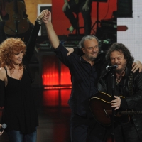 Foto Nicoloro G. 23/01/2012 Milano Trasmissione televisiva su Rai3 ” Che tempo che fa ” condotta da Fabio Fazio. nella foto Fiorella Mannoia – Ivano Fossati – Zucchero Fornaciari