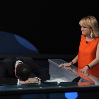 Foto Nicoloro G. 29/01/2012 Milano Trasmissione televisiva su Rai3 " Che tempo che fa " condotta da Fabio Fazio. nella foto Fabio Fazio – Luciana Littizzetto