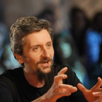 Foto Nicoloro G. 04/03/2011 Milano Trasmissione televisiva su La7 \" Invasioni barbariche \" condotta da Daria Bignardi. nella foto Ascanio Celestini