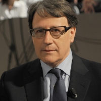 Foto Nicoloro G. 08/04/2011 Milano Trasmissione televisiva su La7 " Invasioni barbariche " condotta da Daria Bignardi. nella foto Leonardo Coen