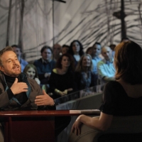 Foto Nicoloro G. 18/03/2011 Milano Trasmissione televisiva su La7 " Invasioni barbariche " condotta da Daria Bignardi. nella foto Christian De Sica – Daria Bignardi