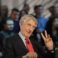 Foto Nicoloro G. 28/01/2011 Milano Trasmissione televisiva su La7 " Invasioni barbariche " condotta da Daria Bignardi. nella foto Corrado Augias
