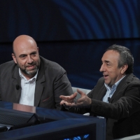 Foto Nicoloro G. 09/04/2011 Milano Trasmissione televisiva su Rai3 " Che tempo che fa " condotta da Fabio Fazio. nella foto Paolo Virzì – Silvio Orlando