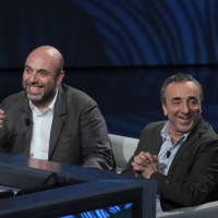Foto Nicoloro G. 09/04/2011 Milano Trasmissione televisiva su Rai3 " Che tempo che fa " condotta da Fabio Fazio. nella foto Paolo Virzì – Silvio Orlando