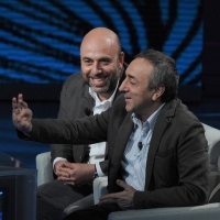 Foto Nicoloro G. 09/04/2011 Milano Trasmissione televisiva su Rai3 " Che tempo che fa " condotta da Fabio Fazio. nella foto Paolo Virzì – Silvio Orlando
