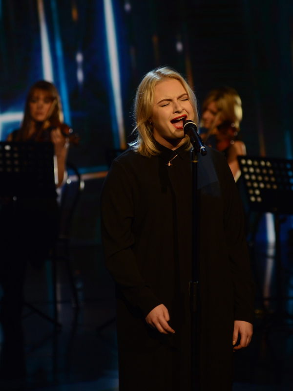 Foto Nicoloro G. 10-01-2016 Milano Trasmissione televisiva su Rai 3 ' Che tempo che fa '. nella foto la cantante Lapsley.