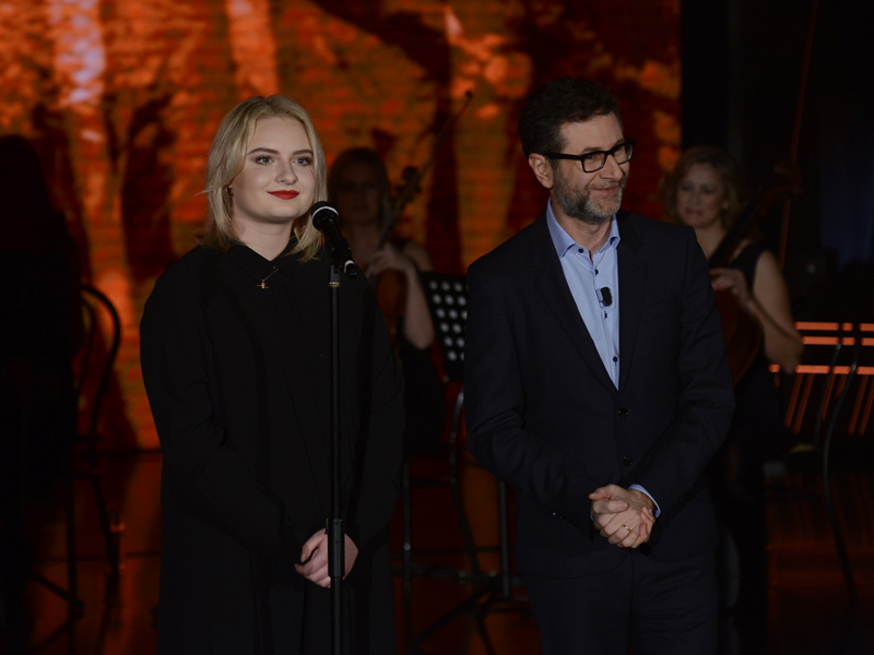 Foto Nicoloro G. 10-01-2016 Milano Trasmissione televisiva su Rai 3 ' Che tempo che fa '. nella foto Fabio Fazio e la cantante Lapsley.