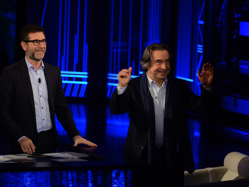 Foto Nicoloro G. 10-01-2016 Milano Trasmissione televisiva su Rai 3 \' Che tempo che fa \'. nella foto Fabio Fazio e il maestro Riccardo Muti.
