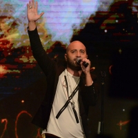 Foto Nicoloro G.  27/09/2015   Milano  Trasmissione televisiva su Rai 3 ' Che tempo che fa '. nella foto il cantautore Giuliano Sangiorgi dei ' Negramaro '.