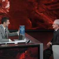 Foto Nicoloro G. 28/04/2012 Milano Trasmissione televisiva su Rai3 ” Che tempo che fa ” condotta da Fabio Fazio. nella foto Fabio Fazio – Cesare Romiti