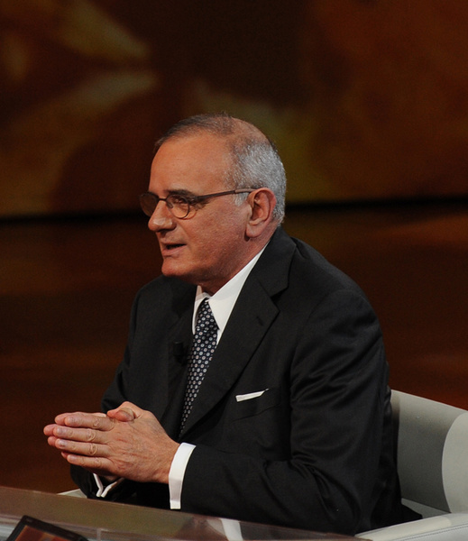 Foto Nicoloro G. 04/03/2012 Milano Trasmissione televisiva su Rai3 ” Che tempo che fa ” condotta da Fabio Fazio. nella foto Attilio Befera
