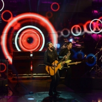 Foto Nicoloro G.  01/02/2014  Milano    Trasmissione televisiva su Rai3 " Che tempo che fa ". nella foto il musicista Omar Pedrini e la sua band.