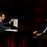 Foto Nicoloro G.  01/02/2014  Milano    Trasmissione televisiva su Rai3 " Che tempo che fa ". nella foto Fabio Fazio intervista il fotografo brasiliano Sabastiào Salgado.