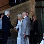 10/04/2025   Ravenna   Visita ufficiale dei Reali Inglesi. nella foto il presidente Sergio Mattarella accoglie la regina Camilla.