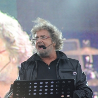 Foto Nicoloro/Omega  26/09/2010 Cesena Seconda giornata del " Woodstock 5 Stelle - Musica & Futuro " organizzato dal " Movimento 5 Stelle " di Beppe Grillo all' interno del parco dell' Ippodromo di Cesena. nella foto Beppe Grillo