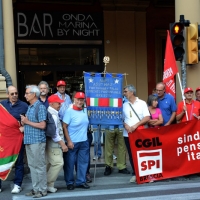 Foto Nicoloro G.  02/08/2015   Bologna   Trentacinquesimo anniversario della strage alla stazione di Bologna. nella foto striscioni, bandiere e gonfaloni lungo il corteo.