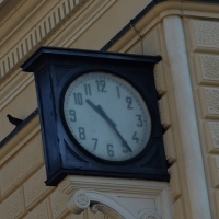 Foto Nicoloro G.  02/08/2015   Bologna   Trentacinquesimo anniversario della strage alla stazione di Bologna. nella foto l' orologio della stazione fermo sull' ora della strage.