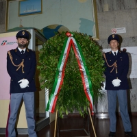 Foto Nicoloro G.  02/08/2015   Bologna   Trentacinquesimo anniversario della strage alla stazione di Bologna. nella foto la corona del Presidente del Consiglio.