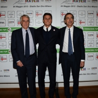 Foto Nicoloro G.  05/02/2015  Milano   Presentazione dell' iniziativa " Zanetti for friends Match for Expo ", partita di calcio tra campioni internazionali di ieri e di oggi a favore della nutrizione, nello spirito di Expo 2015. nella foto da sinistra il sindaco di Milano Giuliano Pisapia, l' ex capitano dell' Inter Javier Zanetti e il Commissario Unico per Expo 2015 Giuseppe Sala.